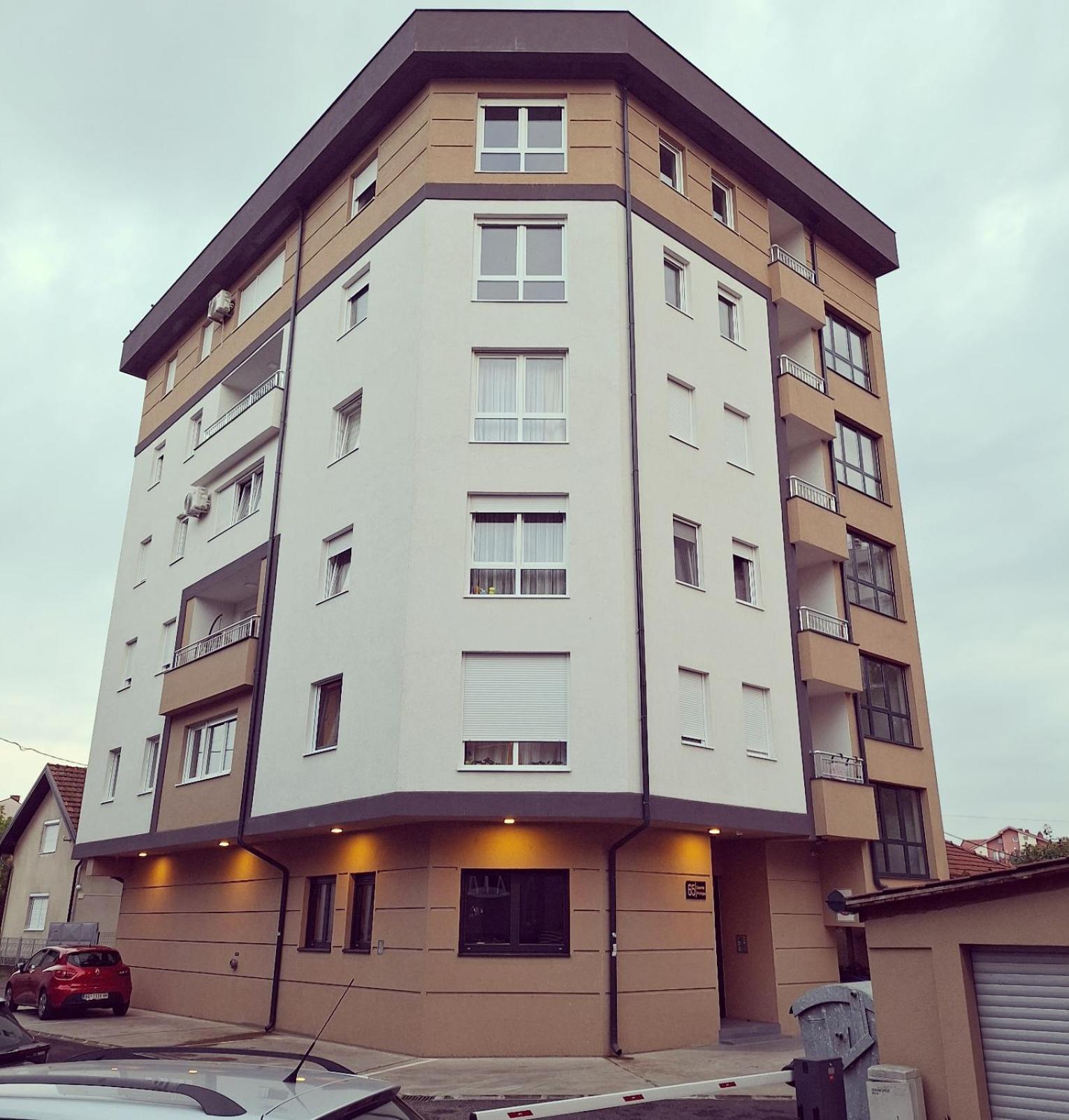 Azimut Apartman Bijeljina Zewnętrze zdjęcie